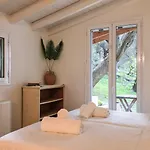 Villa Kalandi Sea Front *